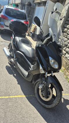 Yamaha - x max