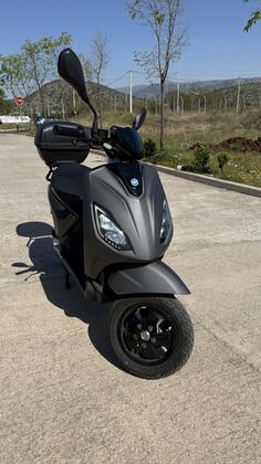 Piaggio - 1 Active