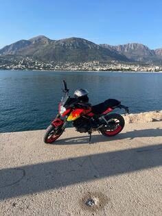 KTM - KTM Duke 200 Full Wrap Red Bull Design