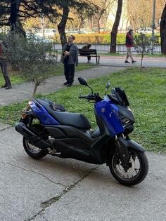 Yamaha - x max