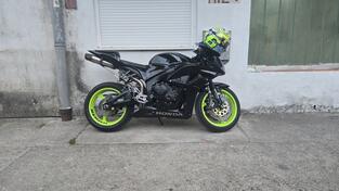Honda - CBR600RR PC40
