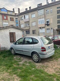 Renault - Scenic - 1.9 DCI
