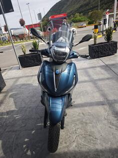 Piaggio -  Piaggio -Beverly 400