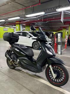 Piaggio - Beverly 300