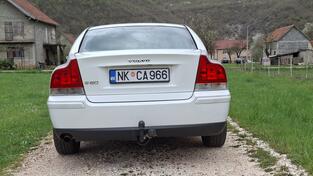Volvo - S60 - 2.4  D5
