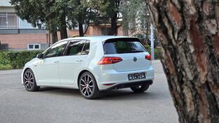 Volkswagen - Golf 7 - 2.0tsi Golf 7 GTI PERFORMANCE
