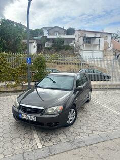 Kia - Cerato - 2.0 Crdi