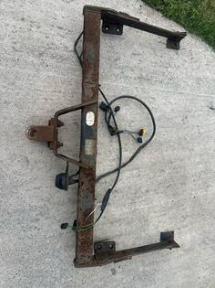 Буксировочный крюк Renault