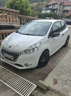 Peugeot - 208 - 1.4