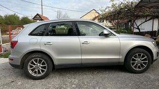 Audi - Q5 - 2000 tdi