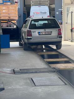 Volkswagen - Passat - 19