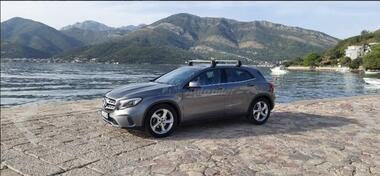 Mercedes Benz - GLA 200 - 1600 benzin