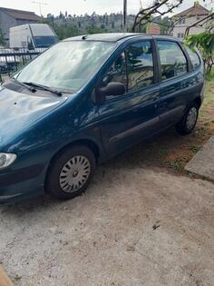 Renault - Scenic - 1.6i