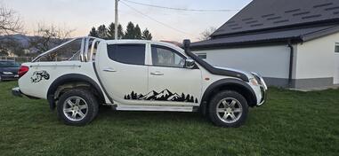 Mitsubishi - L200 - 2.5did