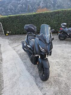Yamaha - X MAX
