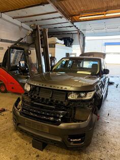 U djelovima Land Rover - Range Rover 3.0 SDV6