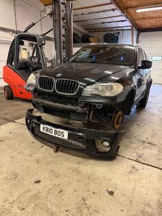 BMW - X5 3.0 d in parts