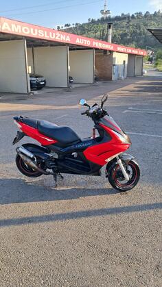 Peugeot - jet force 50