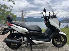 Yamaha - X-max