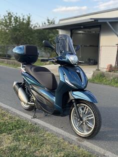 Piaggio - Beverly 300