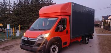 Citroen - Jumper 3.0 box truck / rampa / kamion furgon < 3.5t / LA2512