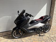 Yamaha - Tmax
