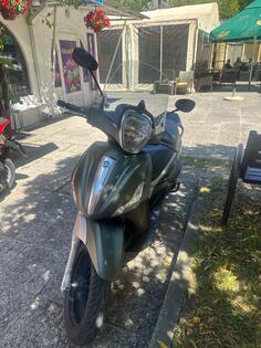 Piaggio - Beverly 300 S
