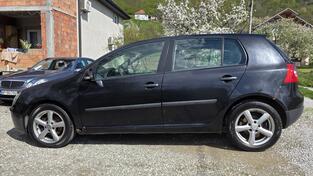 Volkswagen - Golf 5 - 1.9 TDI