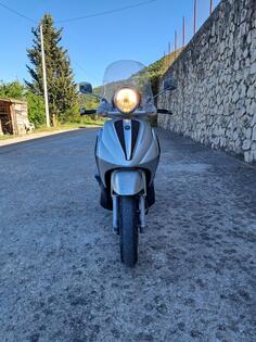Piaggio - beverli 250 i