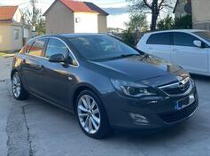Opel - Astra - 2.0 cdti