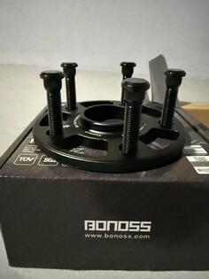 Distance 10 mm - 5x114.3