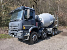 Mercedes Benz - Arocs 3240 mixer truck kamion s mešalicom za beton / LA2615