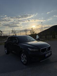 Volvo - XC 40 - 2000
