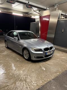 BMW - 318 - 2