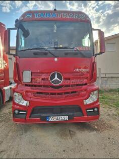 Mercedes Benz - MP4 1843