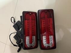 Oba stop svjetla za Mercedes Benz - G 350    - 2011