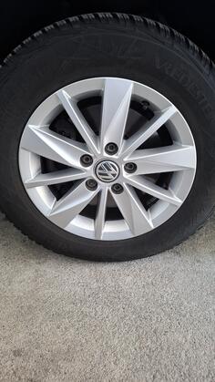 Fabričke felne i univerzalna gume