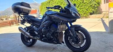 Yamaha - Fazer FZ 8