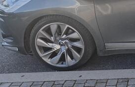 R Line felne i Cairns gume