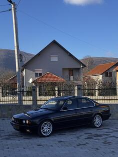 BMW - 525 - 525i