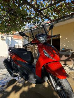 Piaggio - Beverly 300