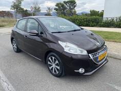 Peugeot - 208 - AUTOMATIK