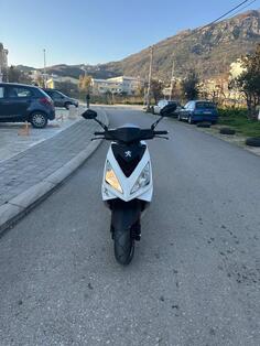 Peugeot - speedfight 3 2t