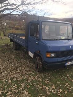 Mercedes Benz - 609D