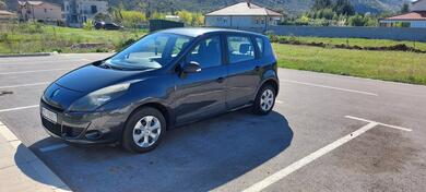 Renault - Scenic - 1.5 dci