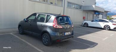 Renault - Scenic - 1.5 dci