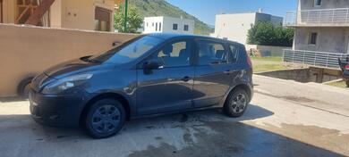 Renault - Scenic - 1.5 dci