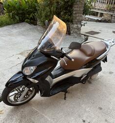 Yamaha - x city 250