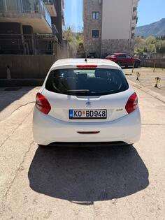 Peugeot - 208 - 1.4hdi