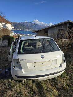 Fiat - Stilo 1.9 Jtd in parts